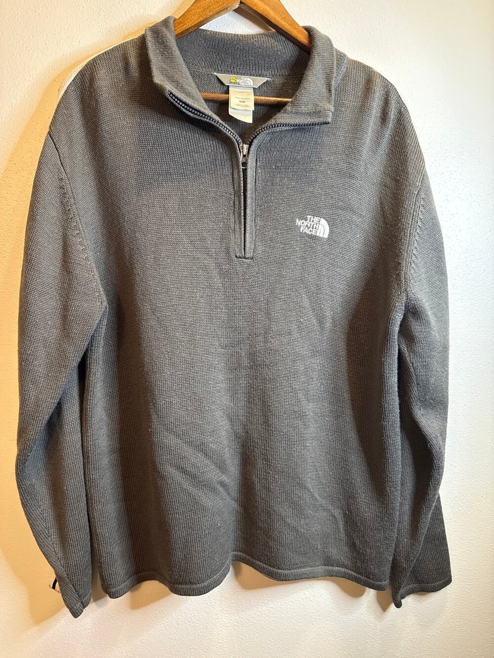 The North Face Men’s Medium Gray Knit Quarter-Zip Pullover Sweater